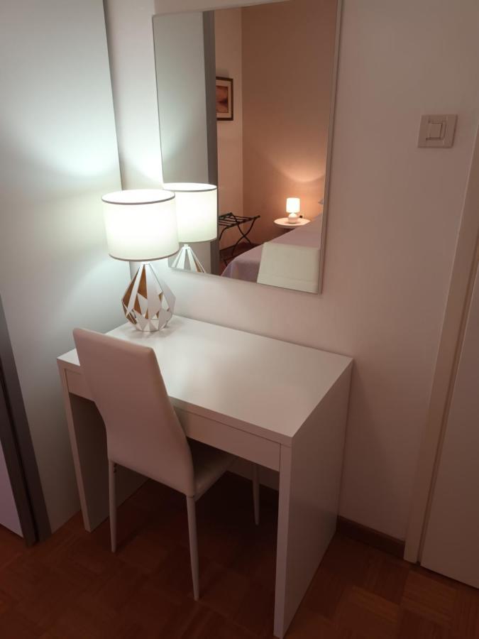 Apartments Leo Ровінь Екстер'єр фото