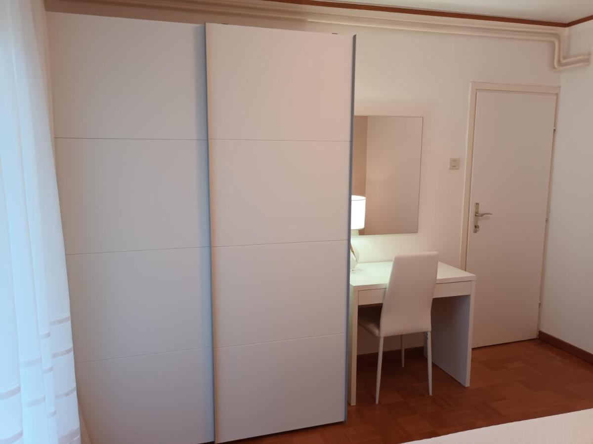 Apartments Leo Ровінь Екстер'єр фото